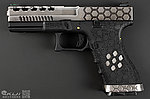 點一下即可放大預覽 -- 銀黑~AW Custom WE G17 克拉克 蜂巢版 瓦斯槍，手槍，BB槍(金屬滑套+金屬槍管)